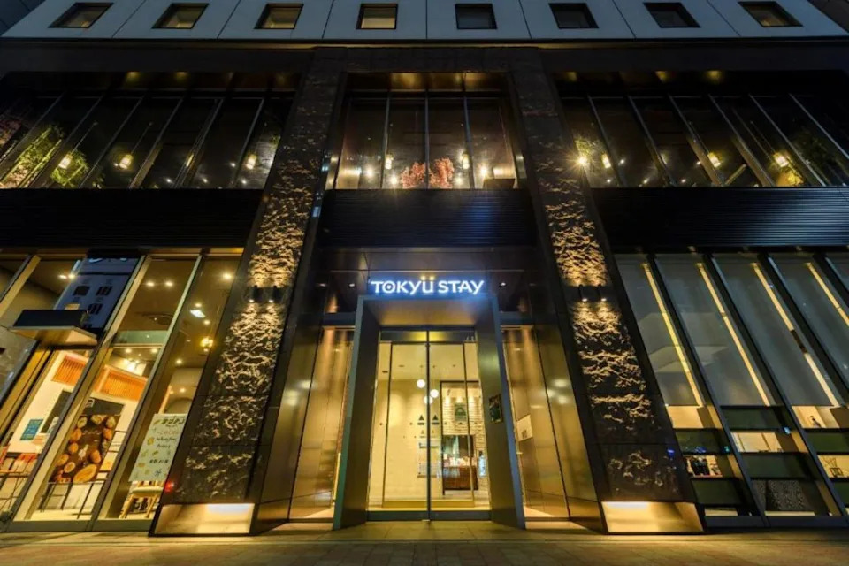 japan - hotel exterior