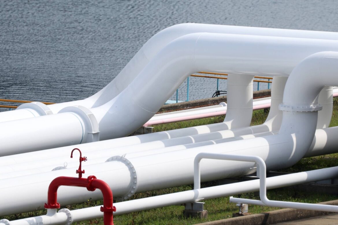 Tokyo to boost financial support for overseas oil pipeline investments Tokyo to boost financial support for overseas oil pipeline investments