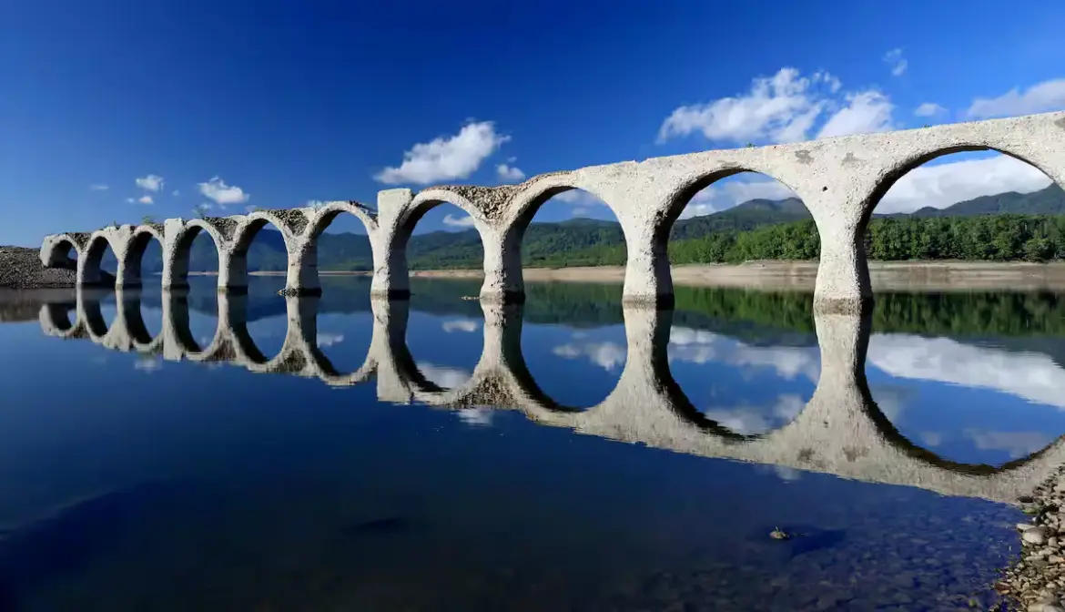Hidden Wonders | Crumbling Arch Bridge in Hokkaido Draws Crowds Eager to Watch It Vanish bridge