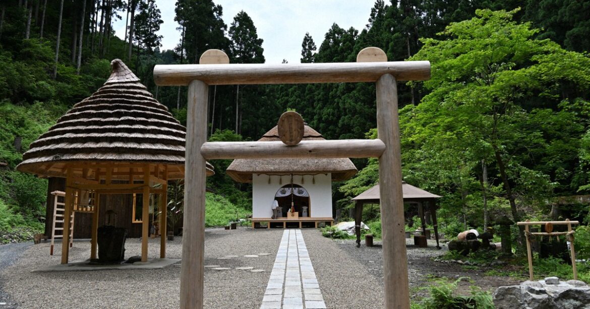 New Kyoto shrine dedicated to stuffed toys brings comfort to owners