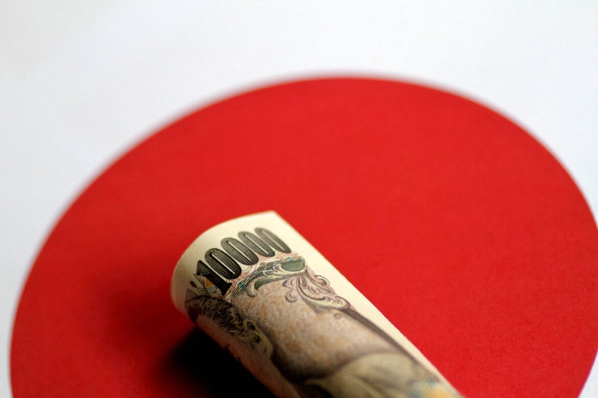 Yen surrenders nearly half its gains from U.S.-Japan intervention Yen surrenders nearly half its gains from U.S.-Japan intervention