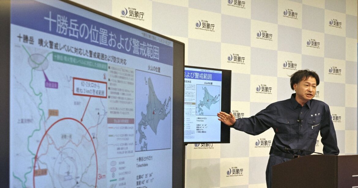 Volcanic alert level raised for Hokkaido’s Mt. Tokachi Volcanic alert level raised for Hokkaido's Mt. Tokachi