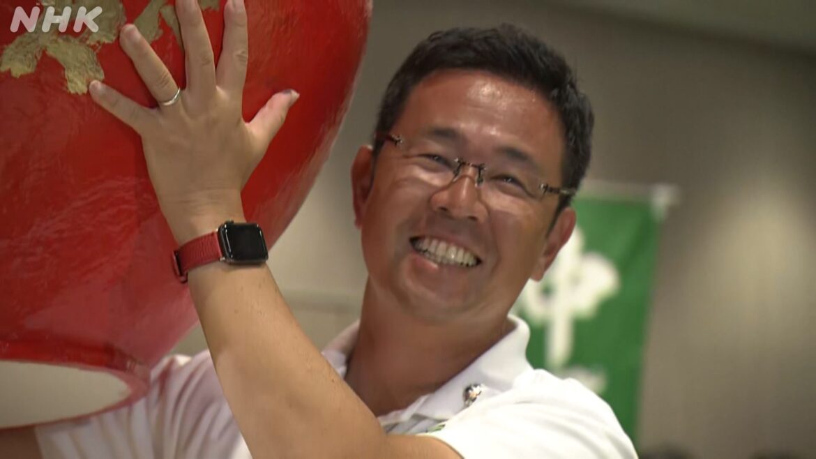 Newcomer triumphs in Okinawa governor race Newcomer triumphs in Okinawa governor race