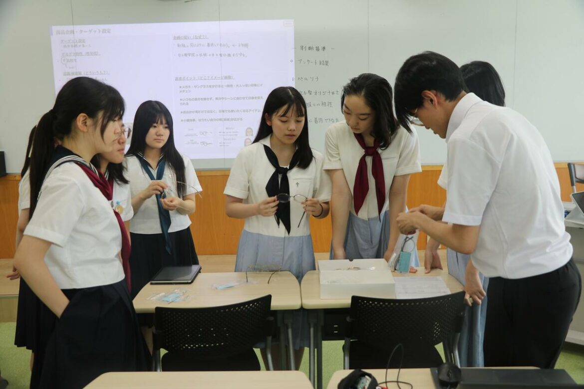 FEATURE: Changing perceptions: Japanese schools embrace sunglasses beyond fashion FEATURE: Changing perceptions: Japanese schools embrace sunglasses beyond fashion