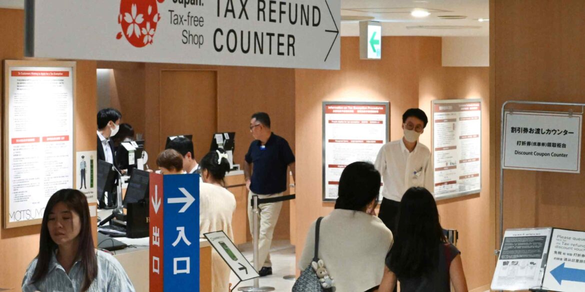 Japan's retailers brace for revamp of tax-free tourist shopping