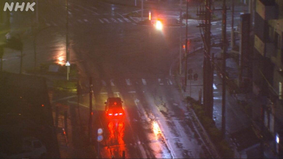 Typhoon Champi brings strong winds to Okinawa