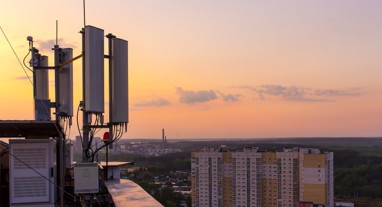 SoftBank Achieves Japan’s First Mobile Connectivity Using Disaster Relief Unit on Large RPAS SoftBank Achieves Japan’s First Mobile Connectivity Using Disaster Relief Unit on Large RPAS