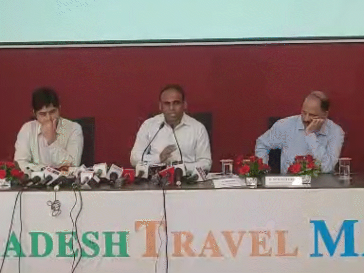 Managing Director Dr Ilaiyaraaja T. provides information about the Travel Mart.